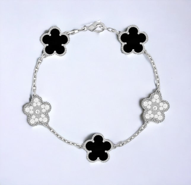 CloveLux™ Clover Bracelet